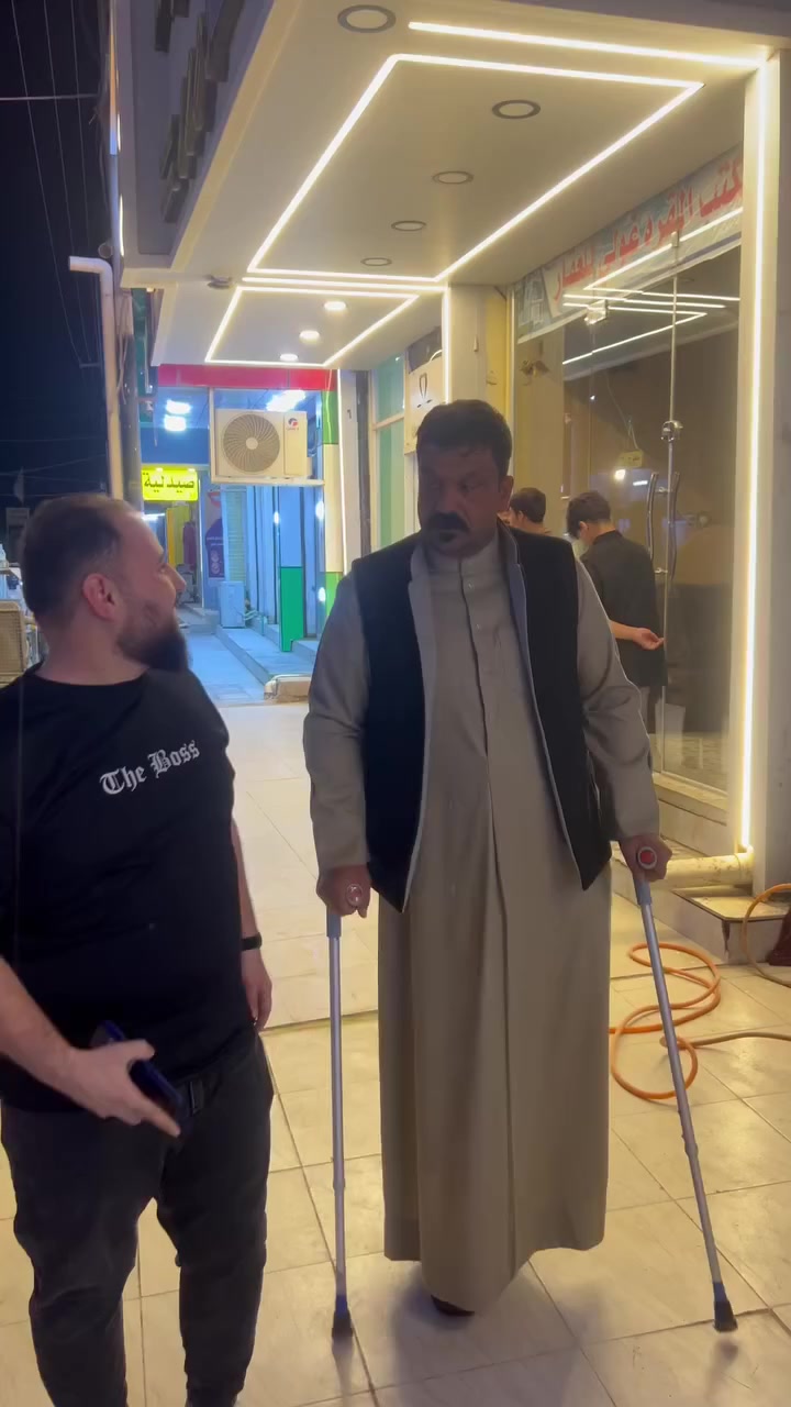 مجمع الجوهر 
للكهربائيات والانشائيه والاصباغ 
ناصريه قضاء النصر  شارع فلكة العلماء
قرب عمارة الحاج علي شمخي
بأدارة احمد ابراهيم القرغولي
***********
