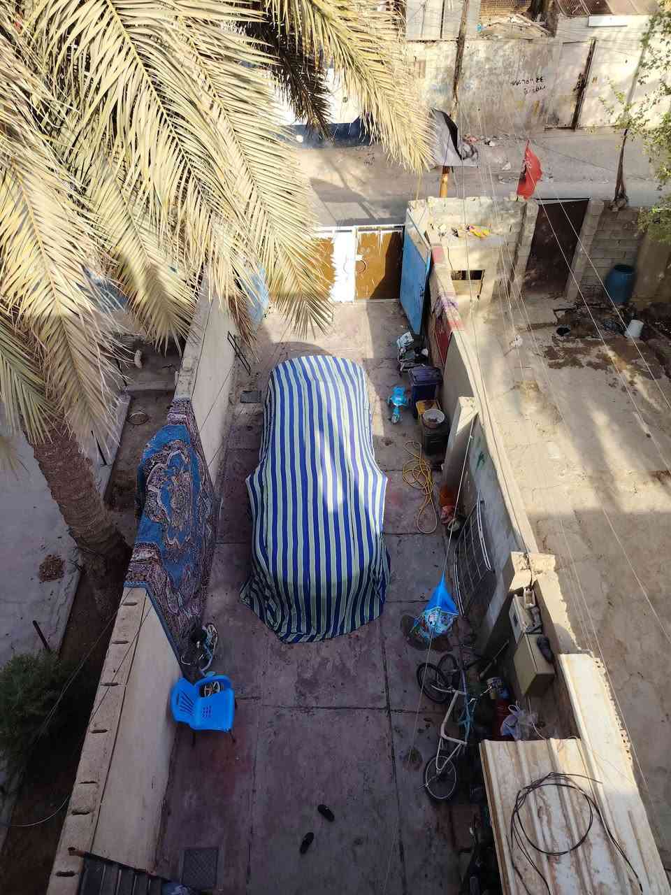 دار للبيع طابو ملك صرف بسمي العنوان  الشعب بوب الشام شارع المشايخي  المساحه ( 130 متر ) طابقين يحتوي عله غرفتين نوم ستقبال صاله مطبخ صحيات كرلج ( 13متر )ترك (متر1) السعر (100) مزيد من المعلومات التصال صاحب الدار ***********
