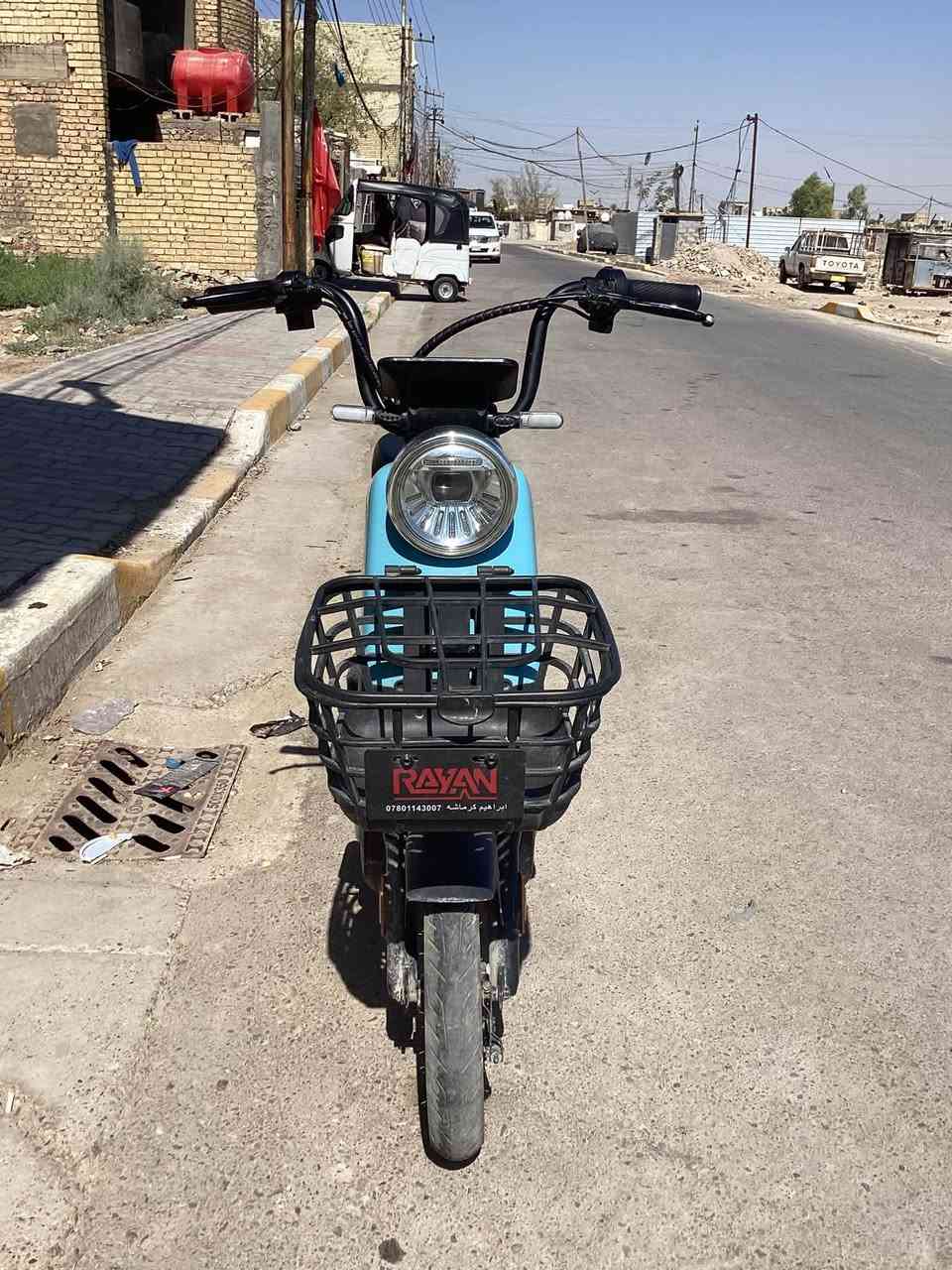 سلام عليكم ورحمة الله وبركاته دراجه شحن نضيفه للبيع 300وبيها مجال التواصل ***********

