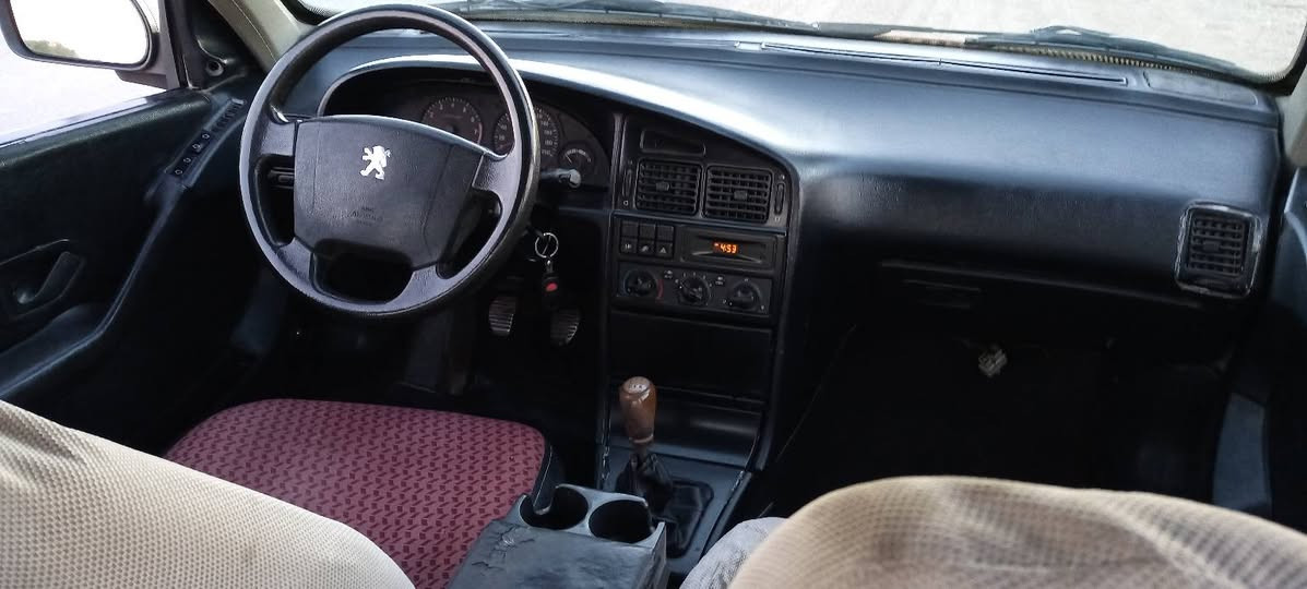 مكلف بنشر... بيجو ٢٠٠٩ GLX كير ومحرك فرنسي السياره ع بلاد لاضربه ولا صبغ ٢٥ ورقه  *********** وتساب
