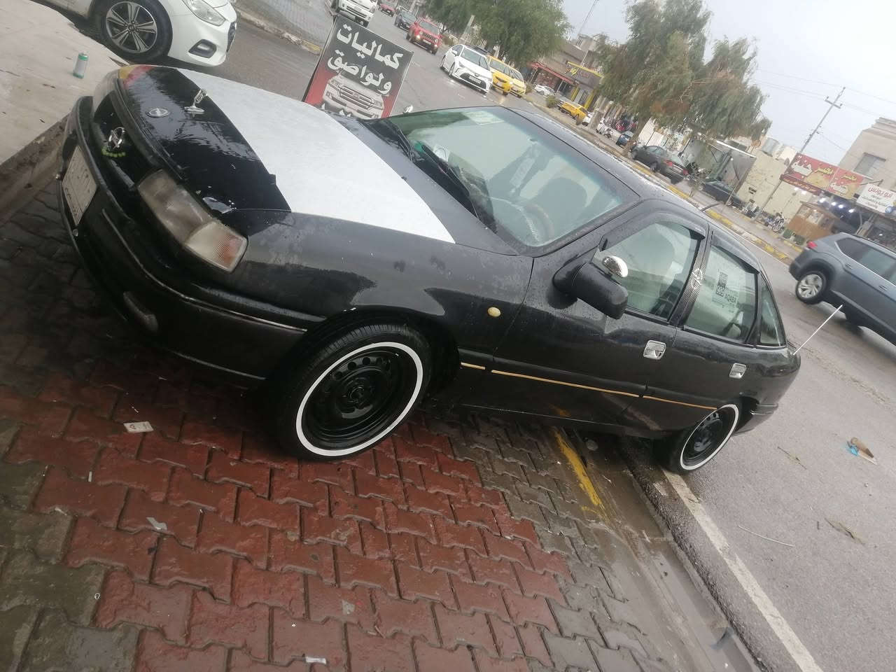 اوبل فيكترا للبيع موديل 1991 سنويه مشروع وطني لحد 2028 بيها دفتر بانزين كير محرك شرط تأيرات جديد صدر امامي و خلفي مضبوط شر محرك لا صرف لا بخار كهربائيات كله شغال تتفئه شغال سقف سلايف استيرن باور قفل مركزي شرط التحويل و الوكاله السعر ٣٣بي مجال مكان السياره كركوك ***********
