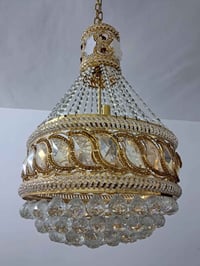 ثريات • عدد ٣ • إضاءة