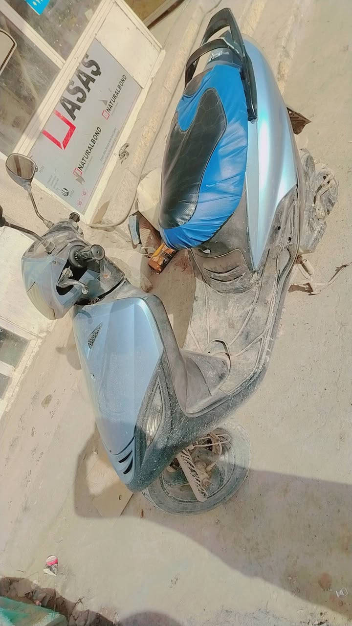 دراجه للبيع ماكس ثعلب كله شغال سلف هندر كهربائيات مامفتوحه مستعجل على بيعته سعره 350 وبيهه مجال موقع تقاطع باب الحسين رقمي ***********
