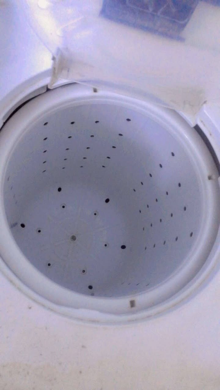 غسالة ١٢ قدم من شركة الحافظ حوضين  نظيفة وشغالة سعرها ١٥٠ الف وبيها مجال بسيط العنوان بغداد حي الجهاد


**إذا كنت صاحب هذا الإعلان وتريد حذفه لأي سبب، رجاءا أرسل رسالة إلى الدعم الفني**