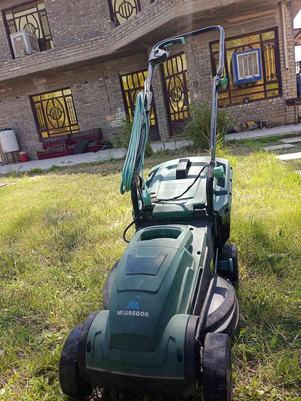 السلام عليكم ورحمه الله وبركاته مكينه سيد للبيع مكاني الانتصار قرب مستشفى حماد شهاب  السعر (75الف )موجود على 
 الواتساب ***********
