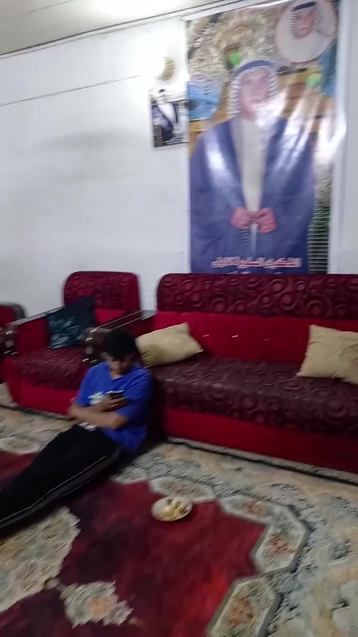سلام عليكم بيت للبيع المساحه ١١٠ مسلح طابق ونص قطاع ٣٧ للتواصل الاتصال ع الرقم ***********

