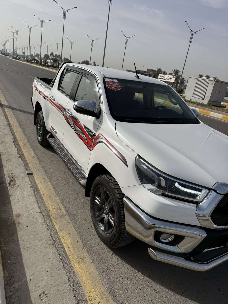 [ هايلوكس للبيع ]
بيكم تويوتا فور ويل
موديل 2025
ساز فول
بصمه 
شاحن
كشنات تبريد
 بحاله زيرو 
رادار فول مواصفات كيلو متر 8 الف ماشيه مكان السياره الرمادي السعر 348 رقم شمالي تحويل أو وكاله مباشر رقم تلفون ***********
