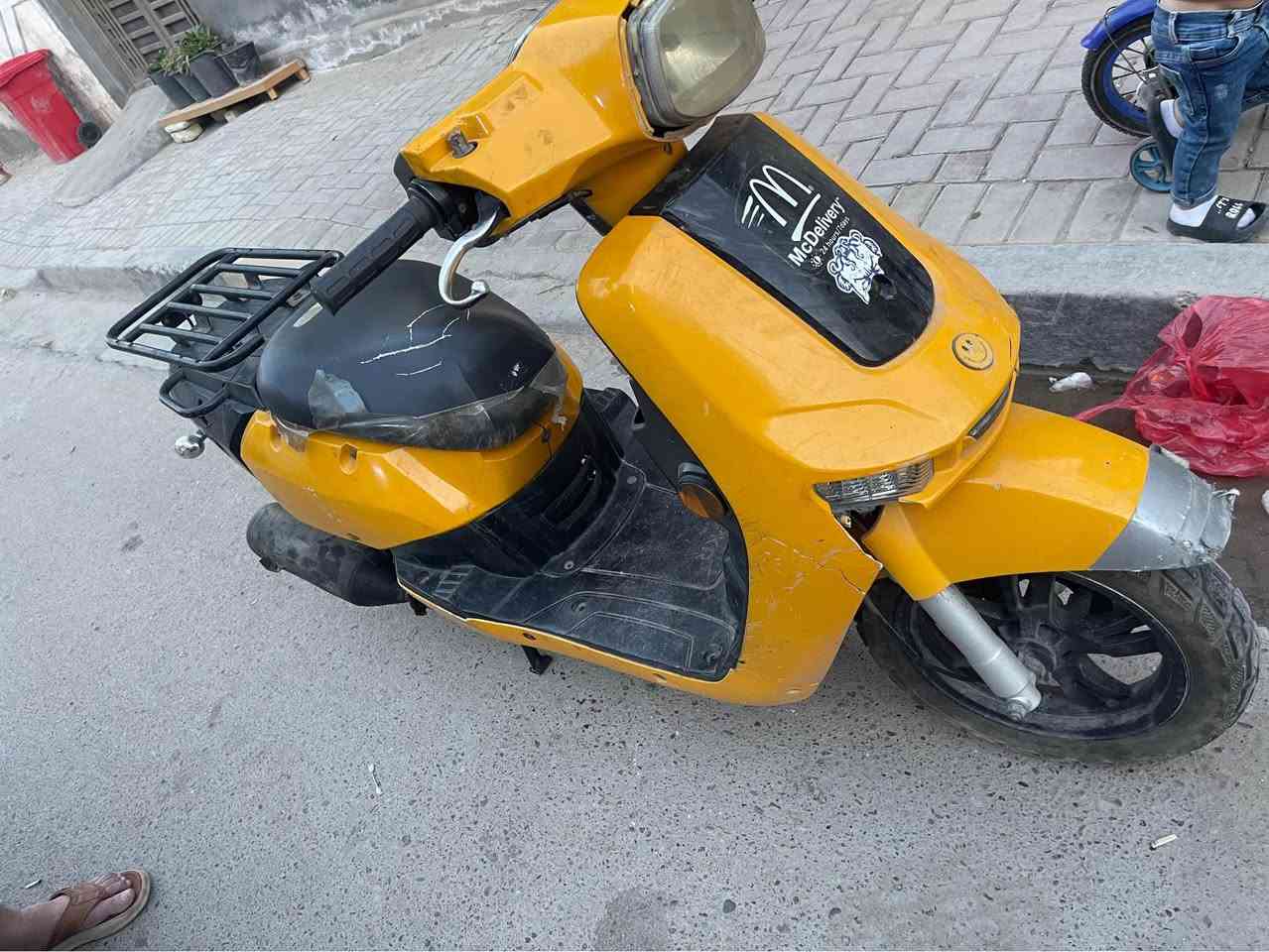 السلام عليكم عدي هاي دراجه ماكس 120 بلادي كله محرك ماكس جيب وشد الكهربائيات كله شغاله مثل ماواضح بصوره بغداد, العراق


**إذا كنت صاحب هذا الإعلان وتريد حذفه لأي سبب، رجاءا أرسل رسالة إلى الدعم الفني**