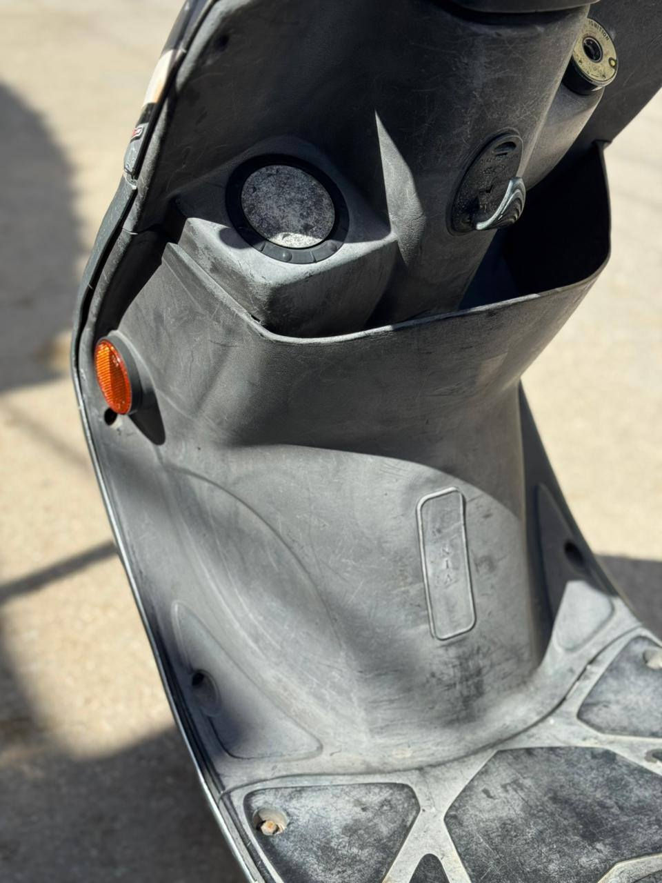 السلام عليكم دراجة كامكو جي فور مال حاوية مكفولة كفالة عامة من طول لطول كلشي بية شغال اي نقص مابية محرك مامفتوح السعر 550 وبية مجال لشراي يتصل مكاني نجف ***********
