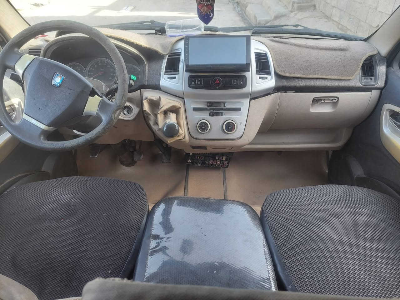 أج وان مديل ١٤ سيارة حره مكينه تبخر دوشمه جديده الكشر شوف العين سعر ٣٨ بيه مجال ***********
