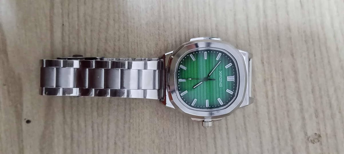 ساعات امزون سعر القطعه  5 آلاف دينار عنوان حي صدرين قرب حسينية زهراء ويوجد خدمة توصيل


**إذا كنت صاحب هذا الإعلان وتريد حذفه لأي سبب، رجاءا أرسل رسالة إلى الدعم الفني**