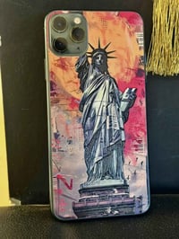 آيفون ١١ برو ماكس • ٢٥٦ • بطاريه ٧٦