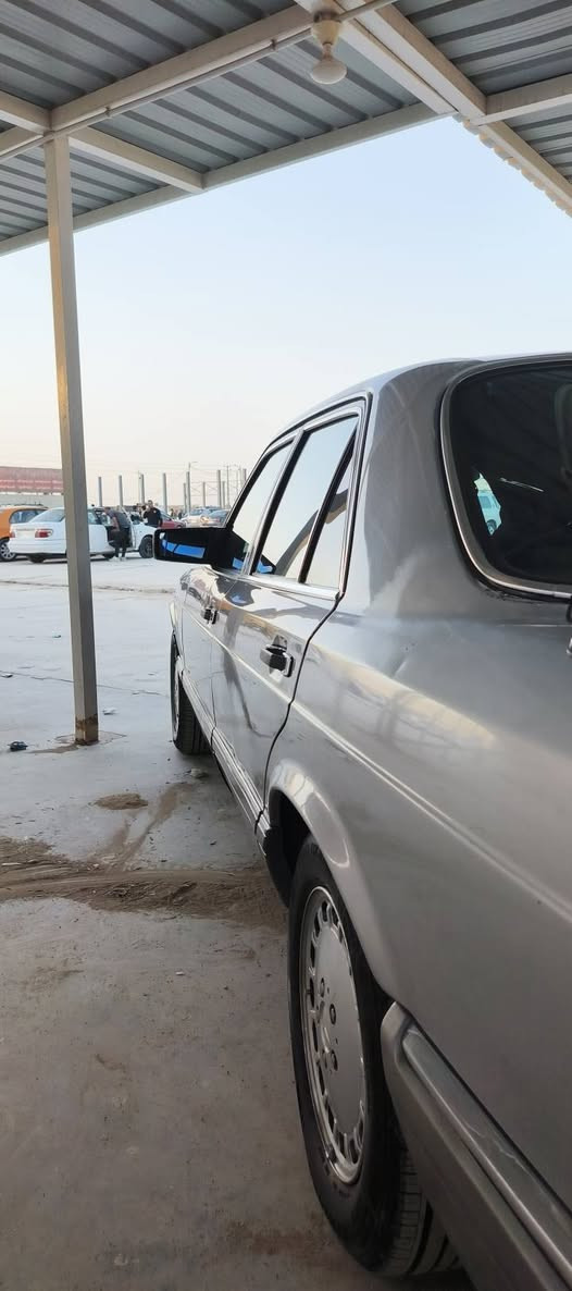 السلام عليكم
مارسدس جانبو300
VVT3000
تبريد
تدفئه
اكسل صدر كله جديد
ممصبوغه بلاد بيه رشات قليله 
64 وبيه مجال لطيبين 
***********
