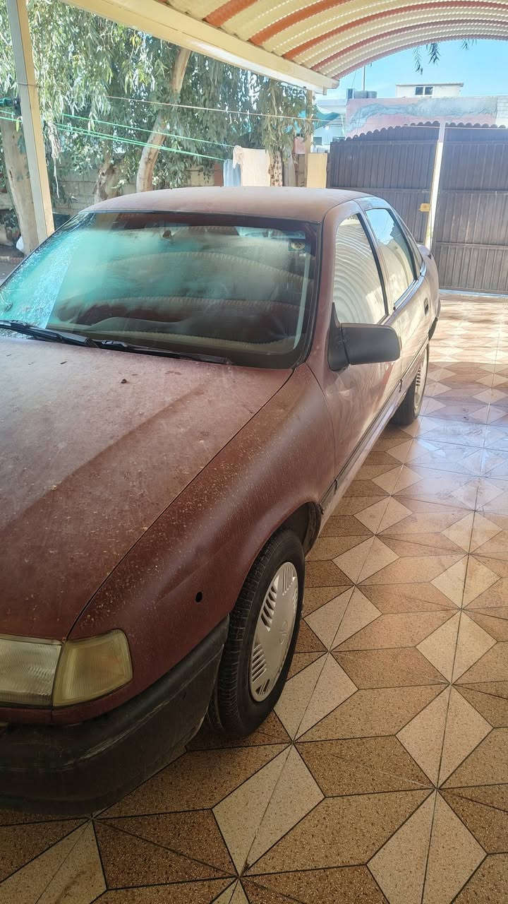 فكترا حجم 18 موديل 92 بدون صبغ وبدون ضرر دواير مامصلح محرك جديد مال كصة  طخم خلفي وامامي كلو جديد 4 اطارات جدد باتري جديد هزة وسنوية جديد لغاية 2030 بسمي وبيها كابون بنزين ابيع بل فقد وبل نقد  ؛ ملاحضة السقف مشرح عقجين  فقط   والموشراي لايتصل رجائاً العنون موصل  برطلة  الهاتف ***********   *********** غير متواجد عل فيس
