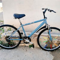 بايسكل للبيع سعر 50 بيها مجال حجم 26 رقم الهاتف 07508084829