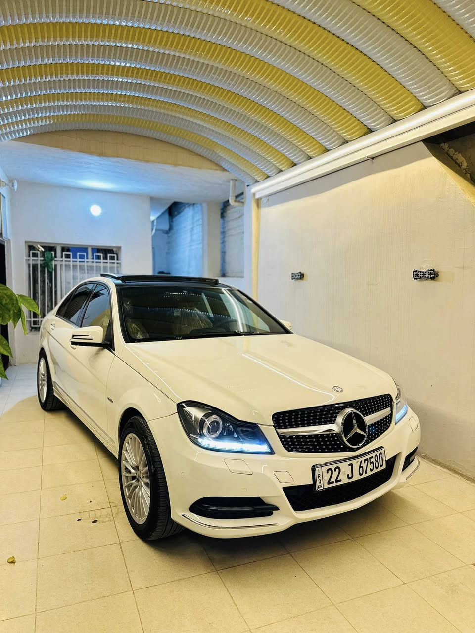 Mercedes-Benz C200 2012
-------------------------------------

#السعر : 134$ وبيه مجال بسيط

#رقم الهاتف :*********** /*********** 

#رقم السيارة : اربيل  

مكان السيارة : واسط/العزيزية 

-------------------------------------

سلام عليكم 

 للبيع  مارسيدس C200 موديل 2012 رقم اربيل سيارة خليجية   وكاله اربيل مكفولة بدون ضربة بيه صبغ قطعتين بدون دواخل سيارة فول مواصفات 

1_ بصمة تشغيل + ابواب 

2_محرك  +كير  مكفولات ⁦⚔️⁩

3_تبريد قطعتين+ثلاجة⁦❄️⁩

4_كروز سرعة🔒 

5_ داخل مشمشي بلادي ⚔️⁩

6_مراية داخلية+جانبة عاكسة ⁦🔍

7_تحكم ستيرن ⁦⚔️⁩

8_مري شفط 

9_انظمة قيادة  +سبورت + طبيعي 

10_انارة ترحيب💡 خارجية وداخلية ⁦⚔️⁩

11_شاشة اعطال

12ستيرن كهرباء  

13_ويل 17 بلادي +تخم تاير جديد   💡

14_جام اخضر ⚔️⁩ 

15_صدر امامي خلفي جديد

16_بردات خلفي 3 

17 دركة حرف D

18_لايت داينمك LED 

19_كشنات كهرباء +خزن ذاكرة 

20_بانوراما 

21_حساسات امامي خلفي 

22_كاميرا خلفية   

 

-------------------------------------
