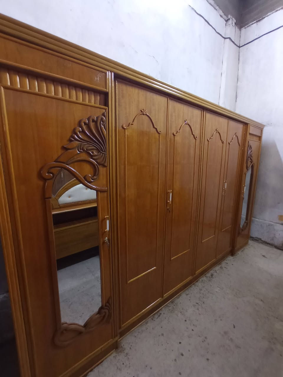غرفه ام السته طابق وربع مستخدام شيء قليل تزكام المكان بابل الحمزه الغربي استفسار والسعر خاصص 
***********
