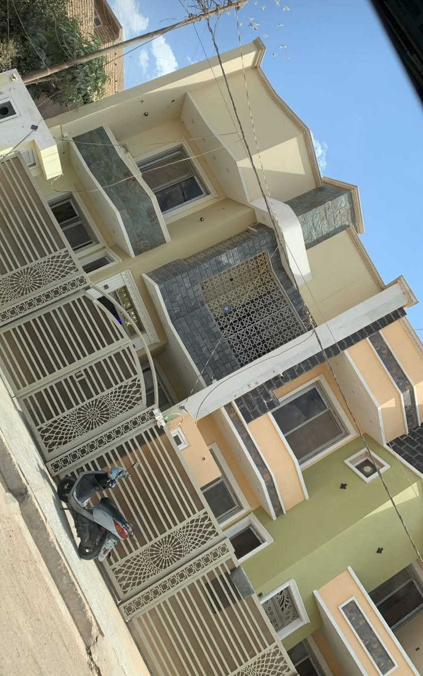 بيت للبيع 150 متر شعله  ام نجم على النهر بيت بناء جديد وحديث***********
