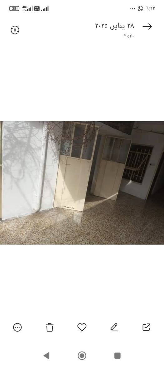 بيت للبيع مساحته 80 متر حي الانتصار شارع 30 قرب جامع خديجه تبليط وخدمات كامله سند  ملك صرف طابو الزهور شرط التحويل يتكون من غرفه وهول ومطبخ ومشتملات 
السعر 34 مليون وبي مجال للتواصل والاستفسار الاتصال 
***********
***********
