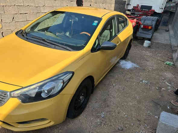 السلام عليكم كيا فورتي 2014 امريكي للبيع سونار الضرر موجود السعر 100 شده وبيه مجال للاستفسار *********** ابو حسين
