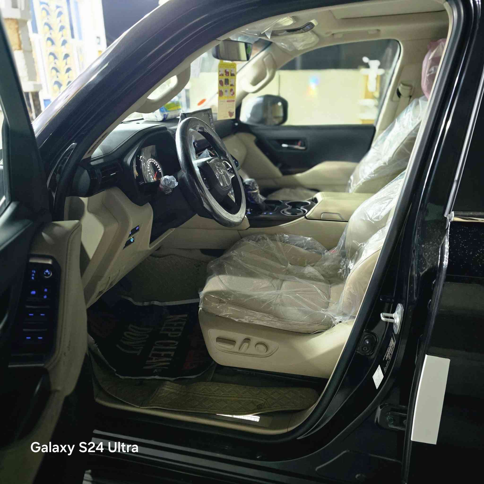 للبيع لاندكروز موديل 2022 ساز اصلي شاشات تتبيق فول مواصفات بسمي كفالة منل زلغ مكاني بغداد ***********/
*********** سعر مناسب بل عافية علا ياخذهة
