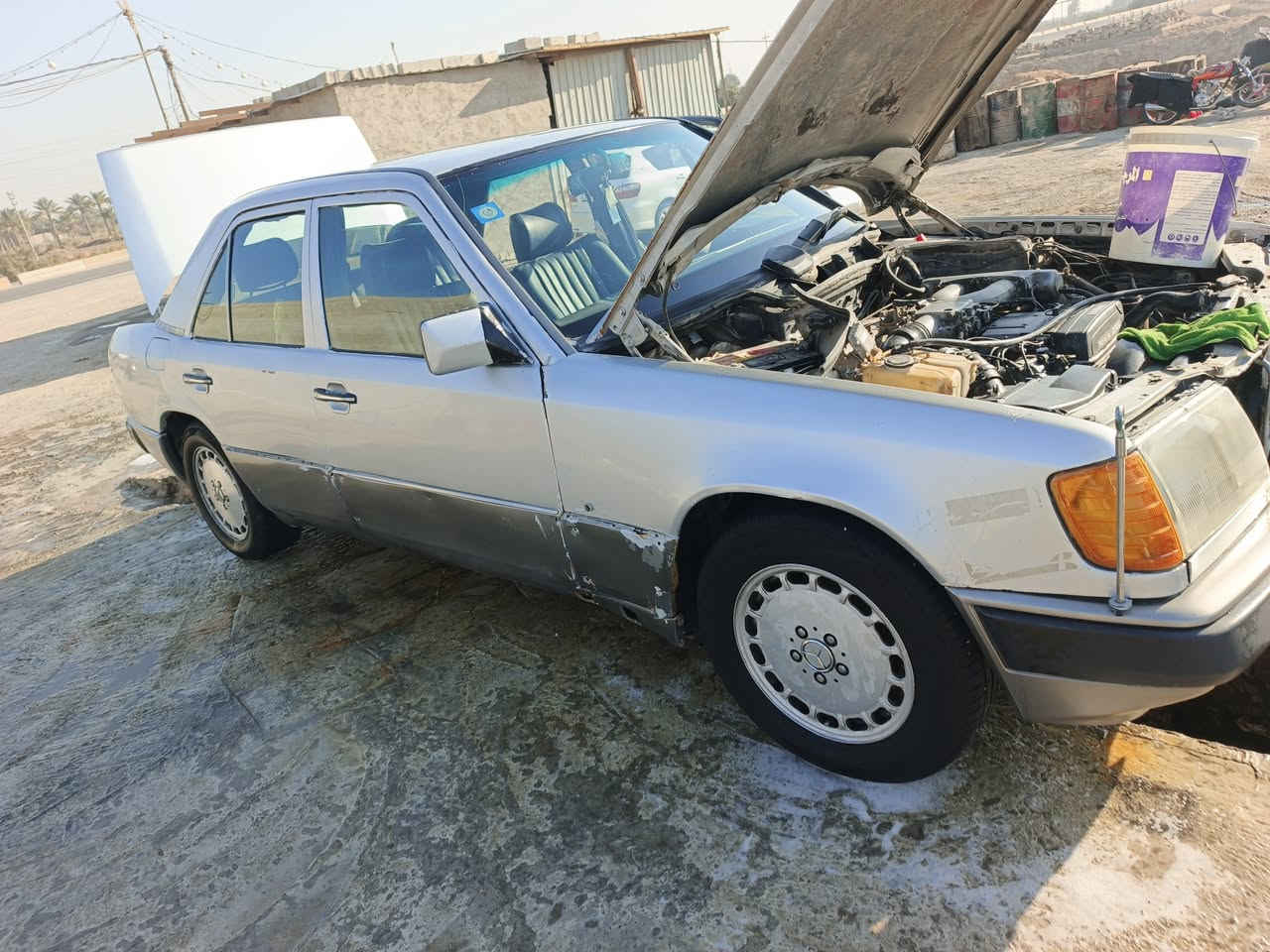 سلام عليكم مارسدس دب موديل 91  رقم بغداد سنويه ل27  محرك محور /كير محرك كفال/سيار جاهزة  عنواني الديونيه قضاءعماس ***********
