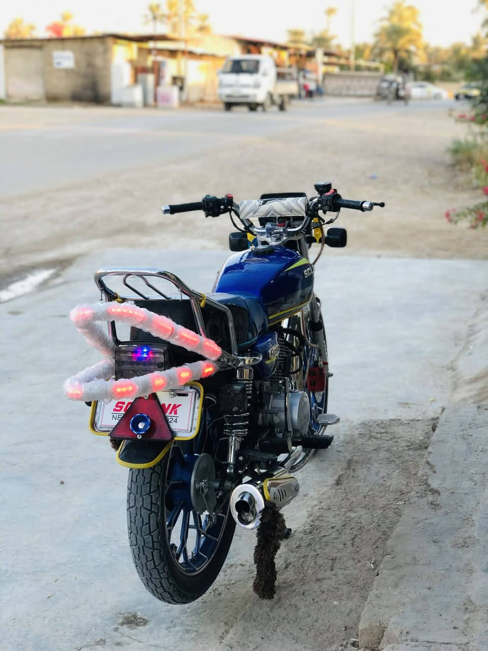 سلام عليكم دراجه سيفان موديل 2025 دراجه نضيفه حيل شلعه ومعدل إلى تشك لكاع سعر 800 وبيها مجال 
رقم الهاتف *********** 
وبي واتساب
