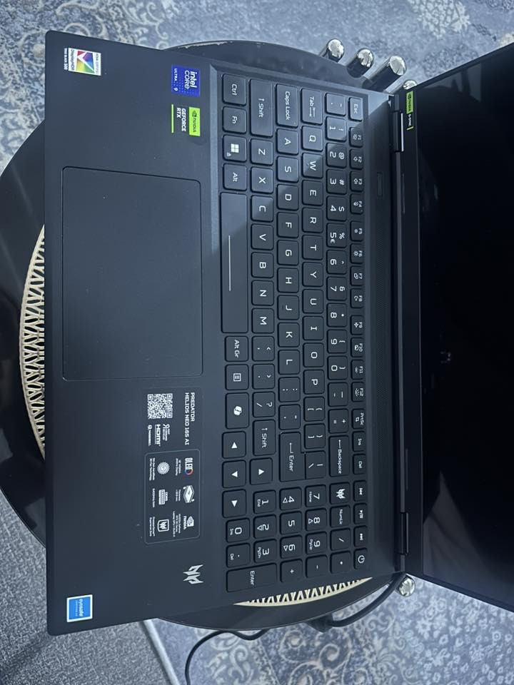Acer helios neo 16s  اخر اصدار قوية جدا ،نضافه فول نفس جديد مستخدم جدا قليل ،للبيع
Core i9 275hx

Rtx 5070ti 12gb 1tb ssd

32 gb ram 

Screen oled 250 hz 2.5k

Battery cycle count 11 

Rgb keyboard 4 zone


**إذا كنت صاحب هذا الإعلان وتريد حذفه لأي سبب، رجاءا أرسل رسالة إلى الدعم الفني**