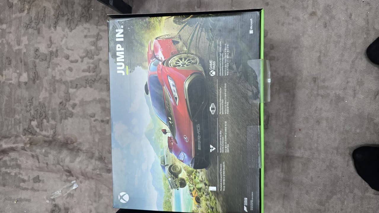 السلام عليكم للبيع اكس بوكس سيرس اكس واحد Tاستعمال كلش قليل السعر 650وبي مجال الرقم ***********
