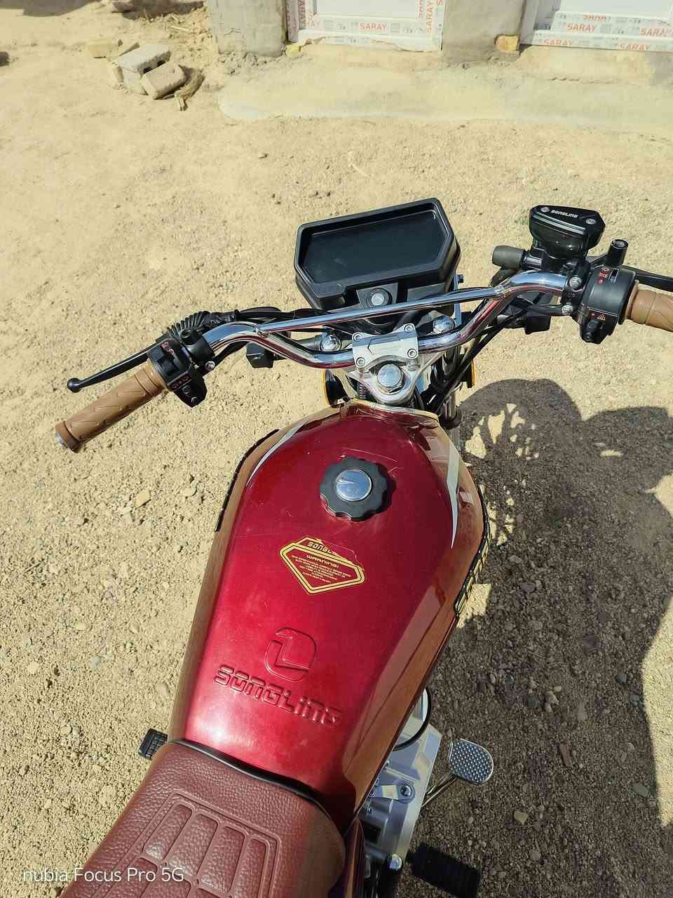 سلام عليكم شباب
دراجه سيفان سونك موديل 2025
دراجه كامله مكمله ما عوزها اي شي
دشبول الكتروني بريك امامي دسك 
دراجه بعدهي وكالهه الله شهاد  صارللها ثلاث اشهر من مطلعيها من المعرض ماشيه 
3200الف حقيقي السعر 750قفل قفل الاستفسار عله هذا الرقم *********** مكاني طويرج
