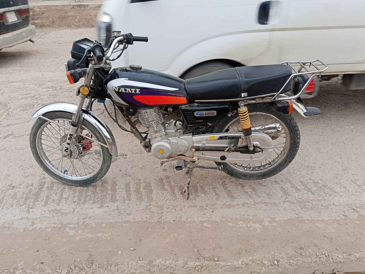 السلام عليكم شباب 
دراجه 4كير لبيع موديل 22 اوراق اصولي
كوت شارع النفط 
***********
