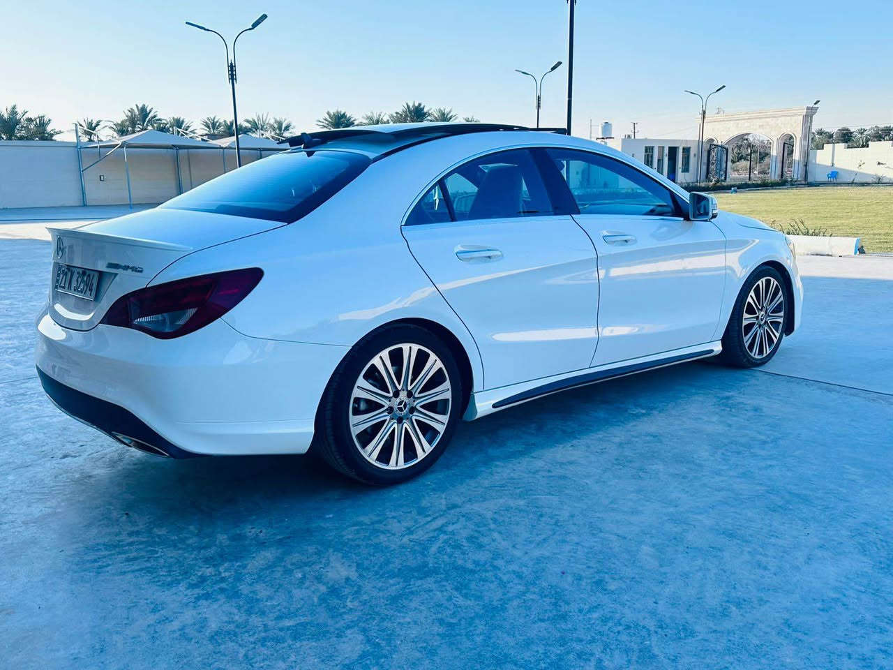 سلام عليكم 
مارسيدس - ‏Cla -250
 مديل - 2019 
فول موصفات 
- بصمة 
- رادر 
- نقطة عمياء  
- كامرة خلفية 
- بانوراما
- كشنات جلد رياضي 
- ذاكرة تخزين مقاعد 
- كروز تثبيت السرعة 
- تحكم استيرن يمين يسار 
- ماوس 
- اشاير بالمري 
- بك لايت لد 
- قطعتين تبريد 
- حساسات اماميه خلفيه 
- انارة ترحيب 
- توقف ذاتي 
السعر 175،ورقه - ⁠
      ماشيه 60 الف 
* وارد امريكا صور حادث بدون دواخل بدون ارباك سياره صور حادث بالمنشور صور قبل صبغ بالمنشور 
العنوان بغداد بسمايا 
*********** بغداد, العراق
