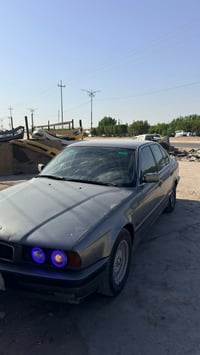 للبيع ٥٢٥ ٦سلندر رقم بغداد مسكر كلشي مابيه عوزه ترتيبات بسيطة المحرك ب...