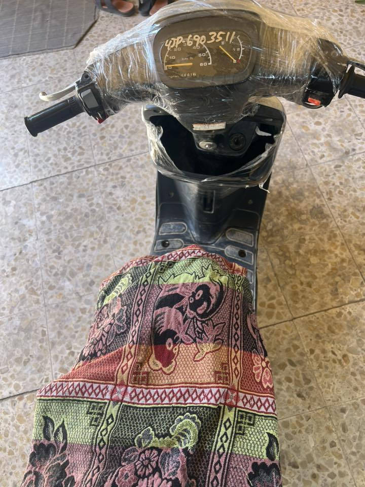 السلام عليكم بطة 2002 كاملة غراضها بلادية كلهن السعر 350 
المكان كربلاء حي النصر الرقم ***********
