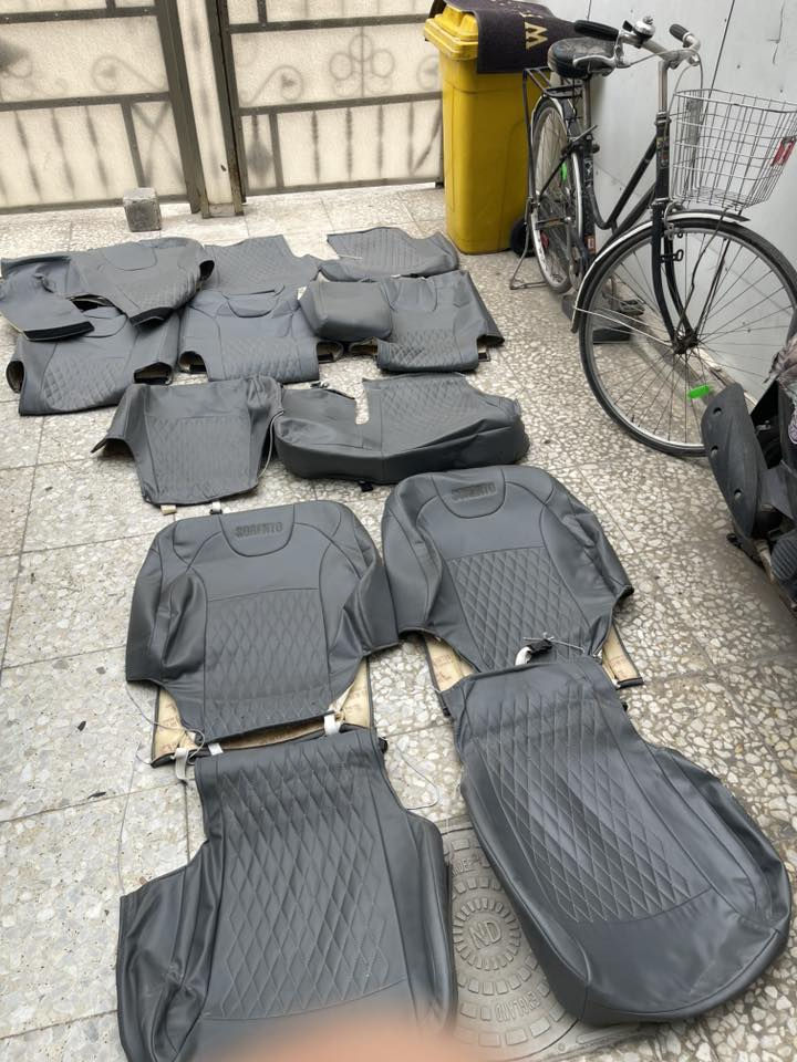 كشنات جلد من موديل 20الى24 سورتنو مستخدم نضافه 90بل 100  للتوصل ***********
