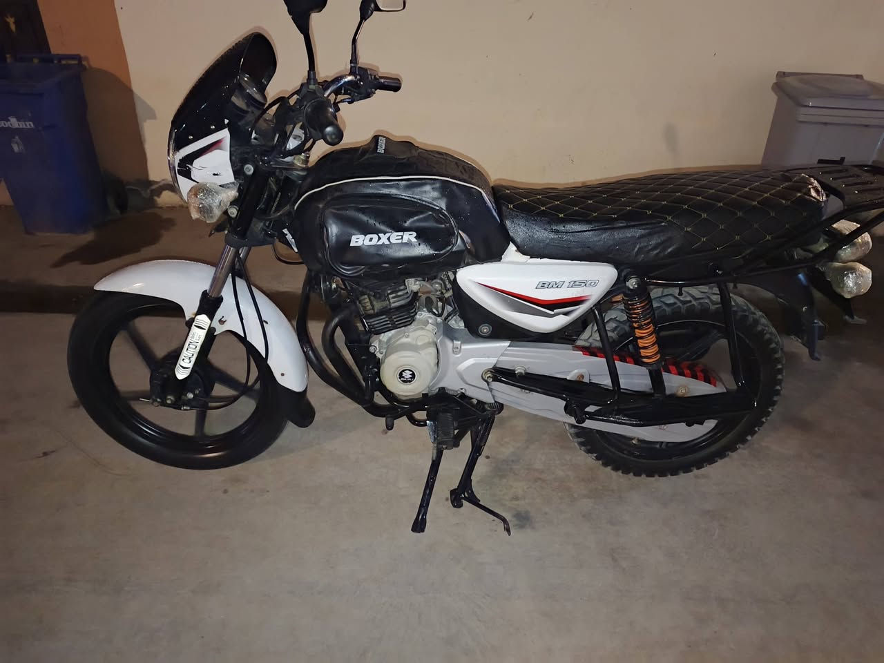 سلام عليكم دراجه بوكسر موديل السعر 850بيها مجال شي بسيط مكان بعقوبه بهرز رقم استفسار ***********
