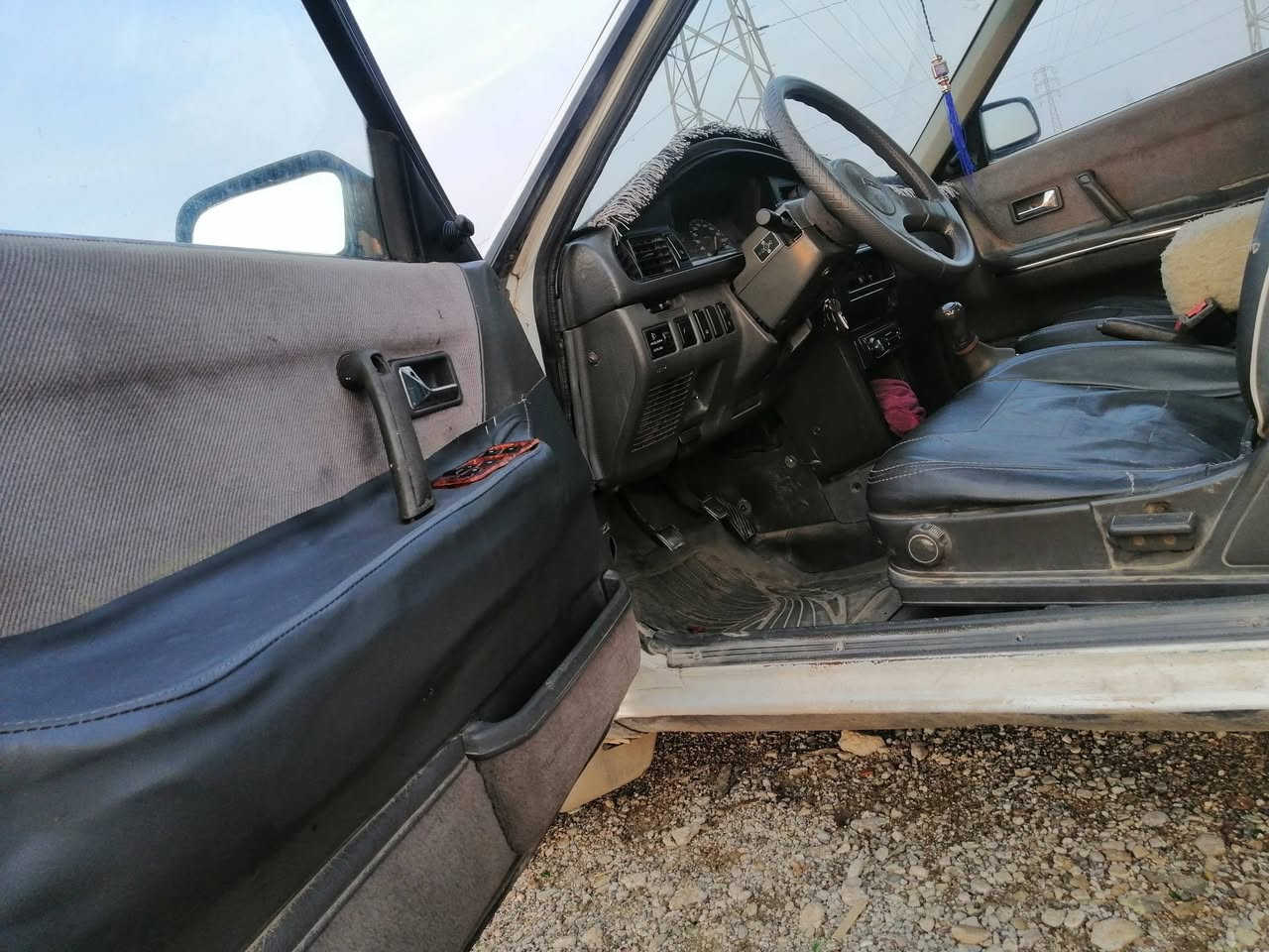 مازدای 1990گێڕ عادی گێڕو مەکینە بەشەرت کارتی بەنزینی هەیەجام کارەبایی  تازە هەزەکراوە تەبریت سڵایت قفڵ مرکەزی8وبەخە  ئیکۆ ڕەقم هەولێر ڕەقەم باریک   مانگی دوو بەسەر ئەچێ نرخی45 و مامەڵەیەکی کەم   ‌***********شوێن چمچمال
