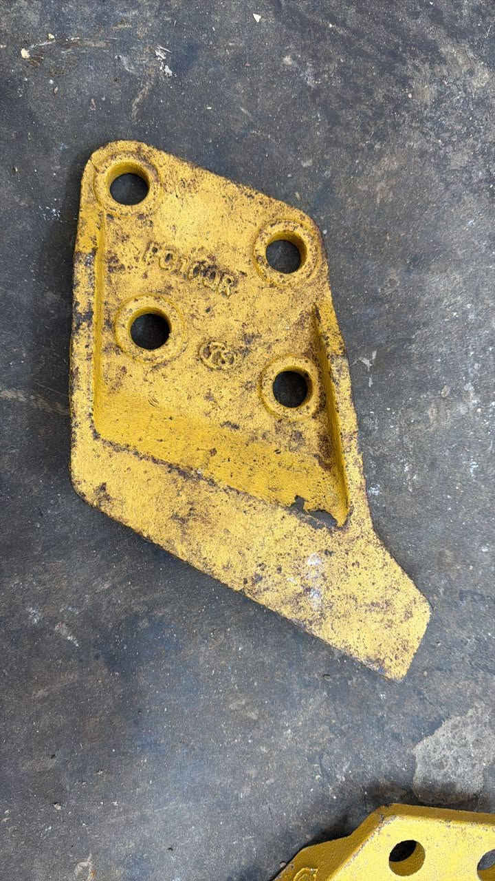 للبيع مواد حتياطيه هيتاشي التصال علأ الرقم ***********//***********
