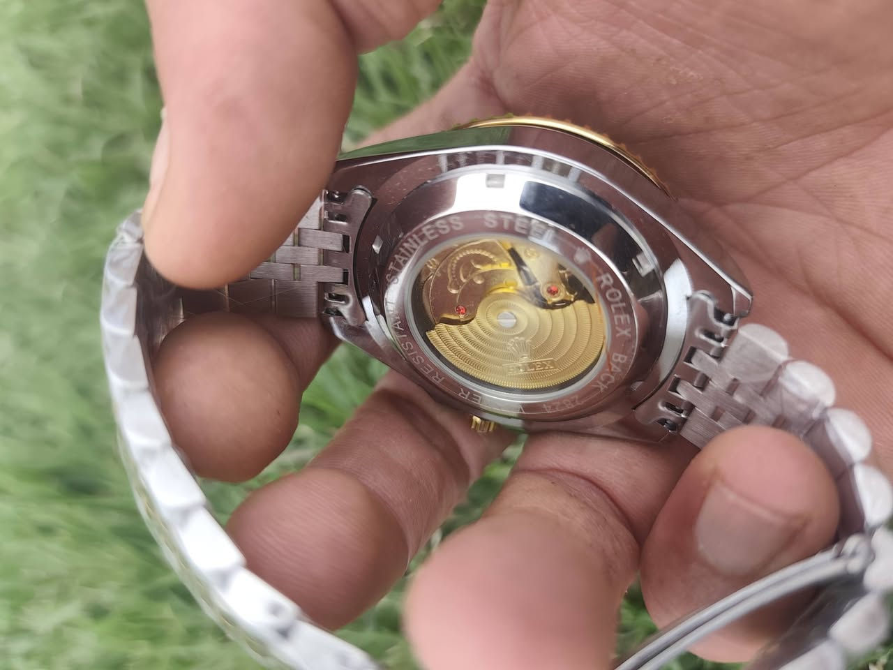 ساعه رولكس ضهر كشف طلاء ثابت قفل تاج مختمه باله امزون شرط البيع توصيل موجود


**إذا كنت صاحب هذا الإعلان وتريد حذفه لأي سبب، رجاءا أرسل رسالة إلى الدعم الفني**