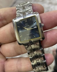 جاكوار سويسرية • ٢٨-٣٠مم • مينا أزرق داكن