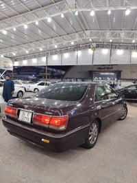 كراون • ٢٠٠٠ • رقم صلاح الدين