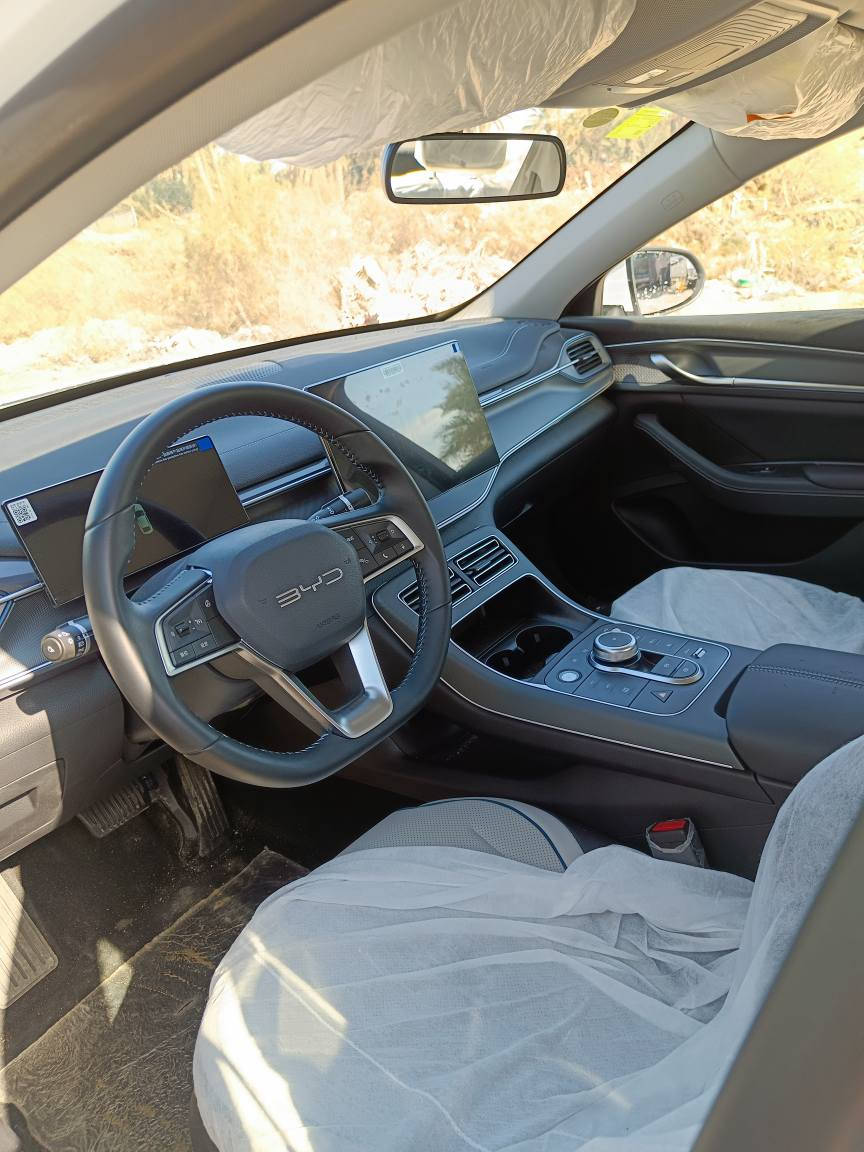 دستروير كفاله ماشيه الف
مرقم بأسمي مع كافه ملحقاتها مكانها سماوه 
سعرها 127 وبيها مجال 
*********** متوفر واتساب
