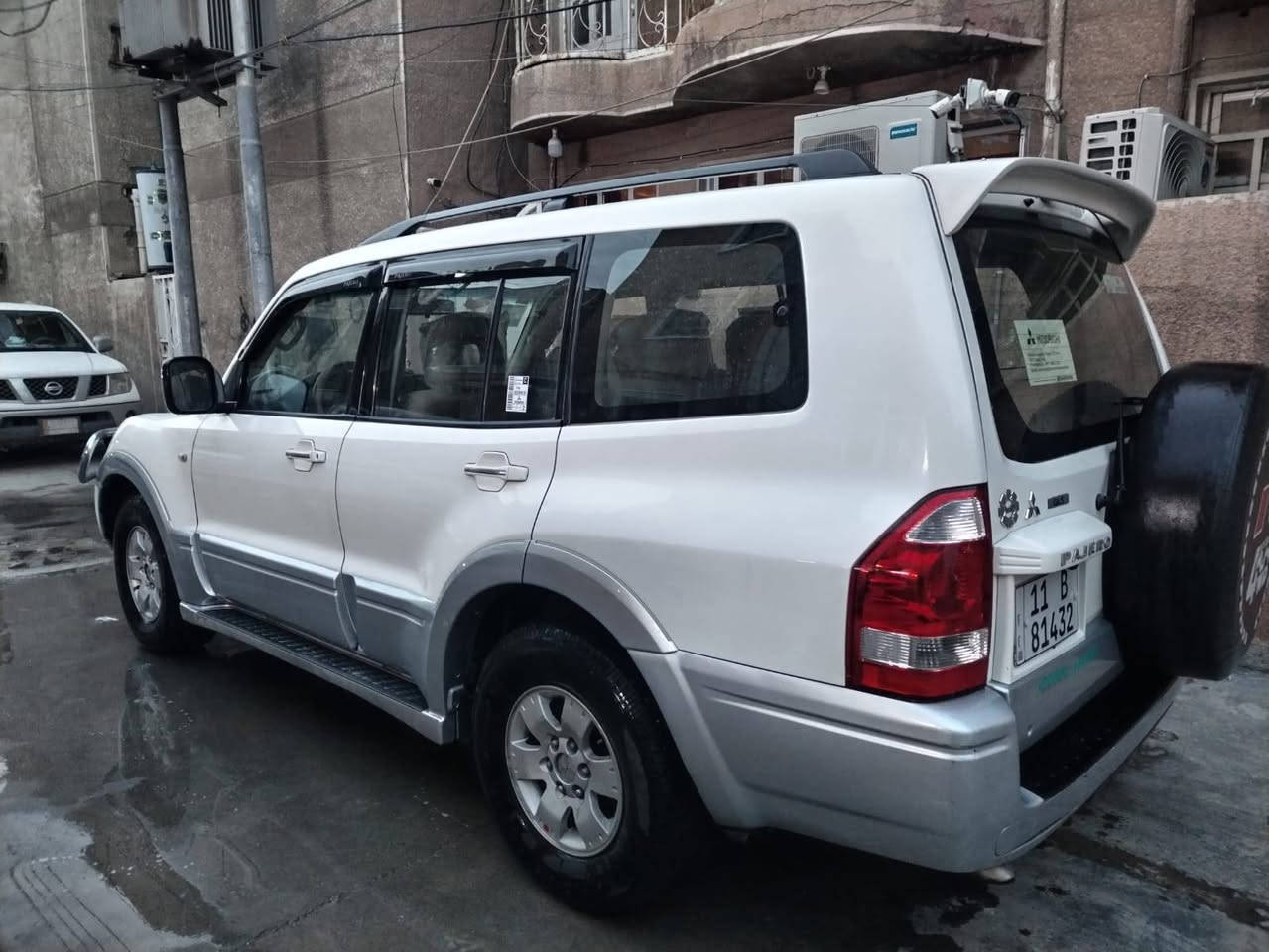 سلام عليكم سياره باجيرو ٢٠٠٧ سياره كفاله عامه تخم تاير حداديه كير محرك منضومه زنون شاشه كامره رقم بغداد الانكليزي سياره ماشيه قليل وجديده وجاهزه من كولشي لعنوان بغداد سعر ١٢٠ وبيه مجال شراي يتصل ويدلل ***********
