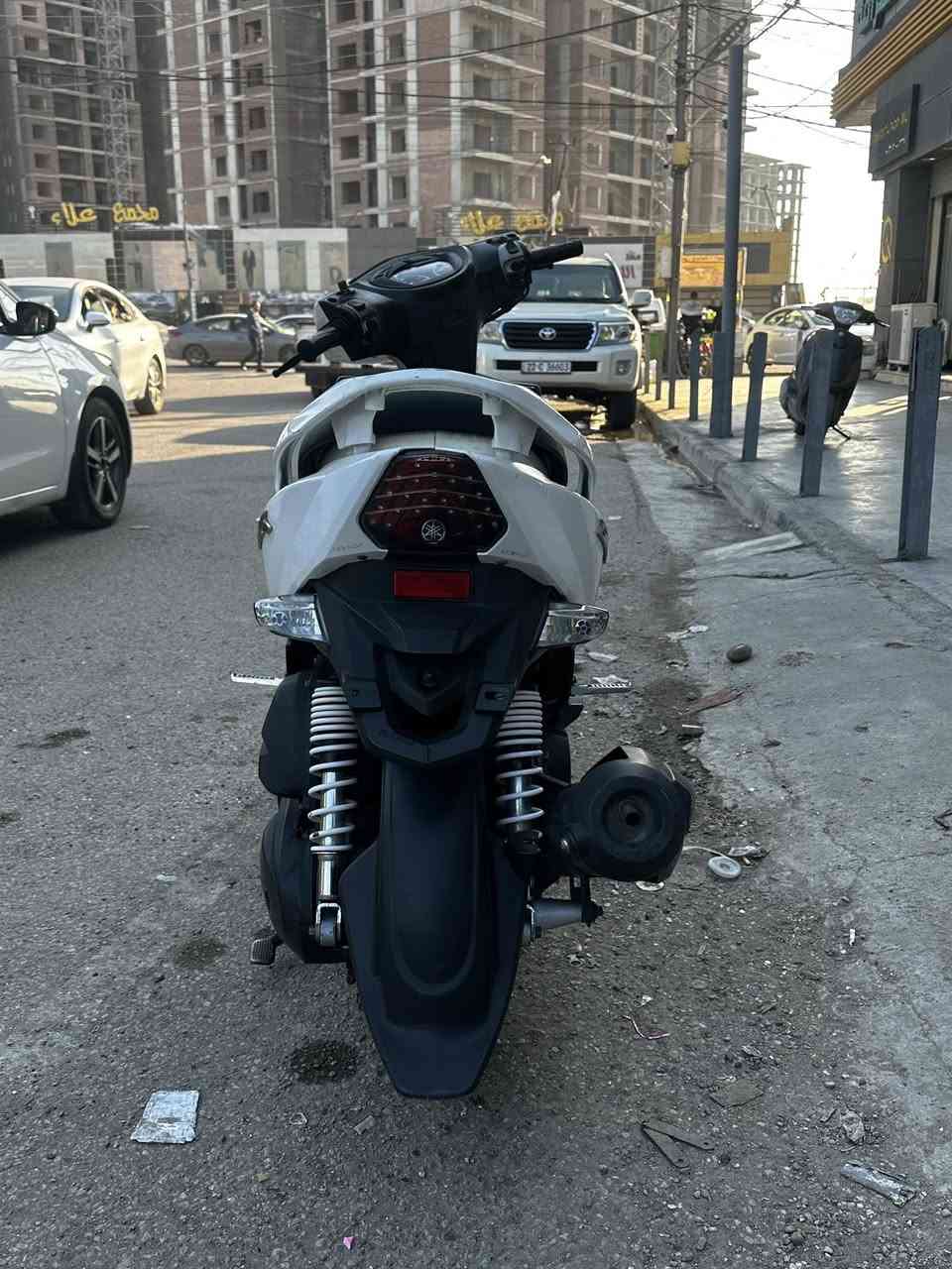 سلام عليكم جيتي ار للبيع الدراجه مكفوله بلاديه برغي ما مفتوح بيه وتعال فحص شوفت عينك الدراجه الدراجه بيه دواسه وبيه منظومه زنون وبيه اشاير خلفيه لد دراجه تتعب تكول جديده دراجه نكره سلف وكله شغال كهربائيات السعر مليون وبيه مجال  مكاني بغداد البياع حي العامل ***********
