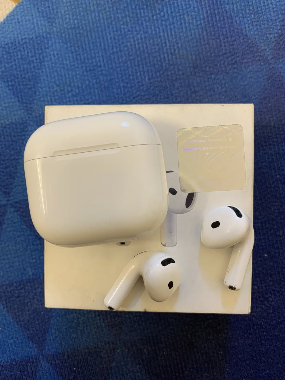 سـمـاعـة ايـربـود 4 الجيل الرابع احدث إصدار جديدة واستعمال جداً قليل الله شاهد الـسـعـر 180 وبيها مجال


**إذا كنت صاحب هذا الإعلان وتريد حذفه لأي سبب، رجاءا أرسل رسالة إلى الدعم الفني**