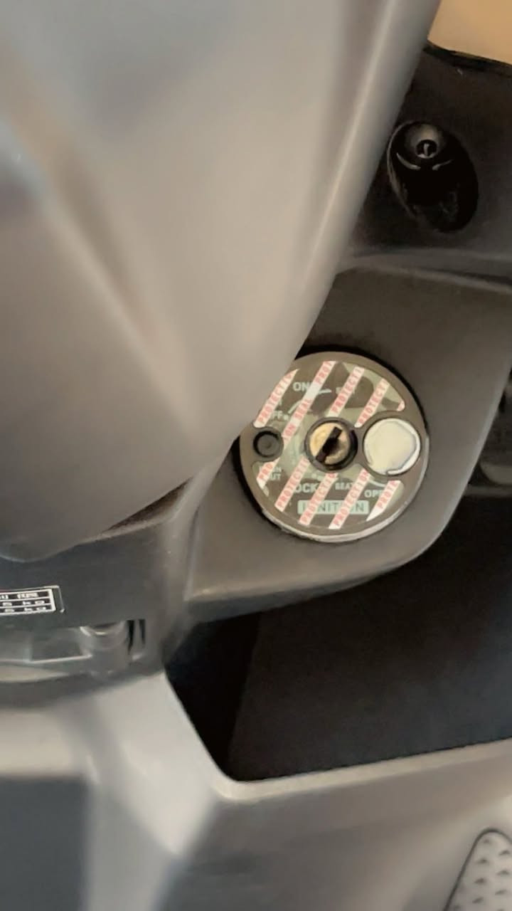 سلام عليكم للبيع سكنس جيل السادس ماشيه 6 فقط للستفسار***********
