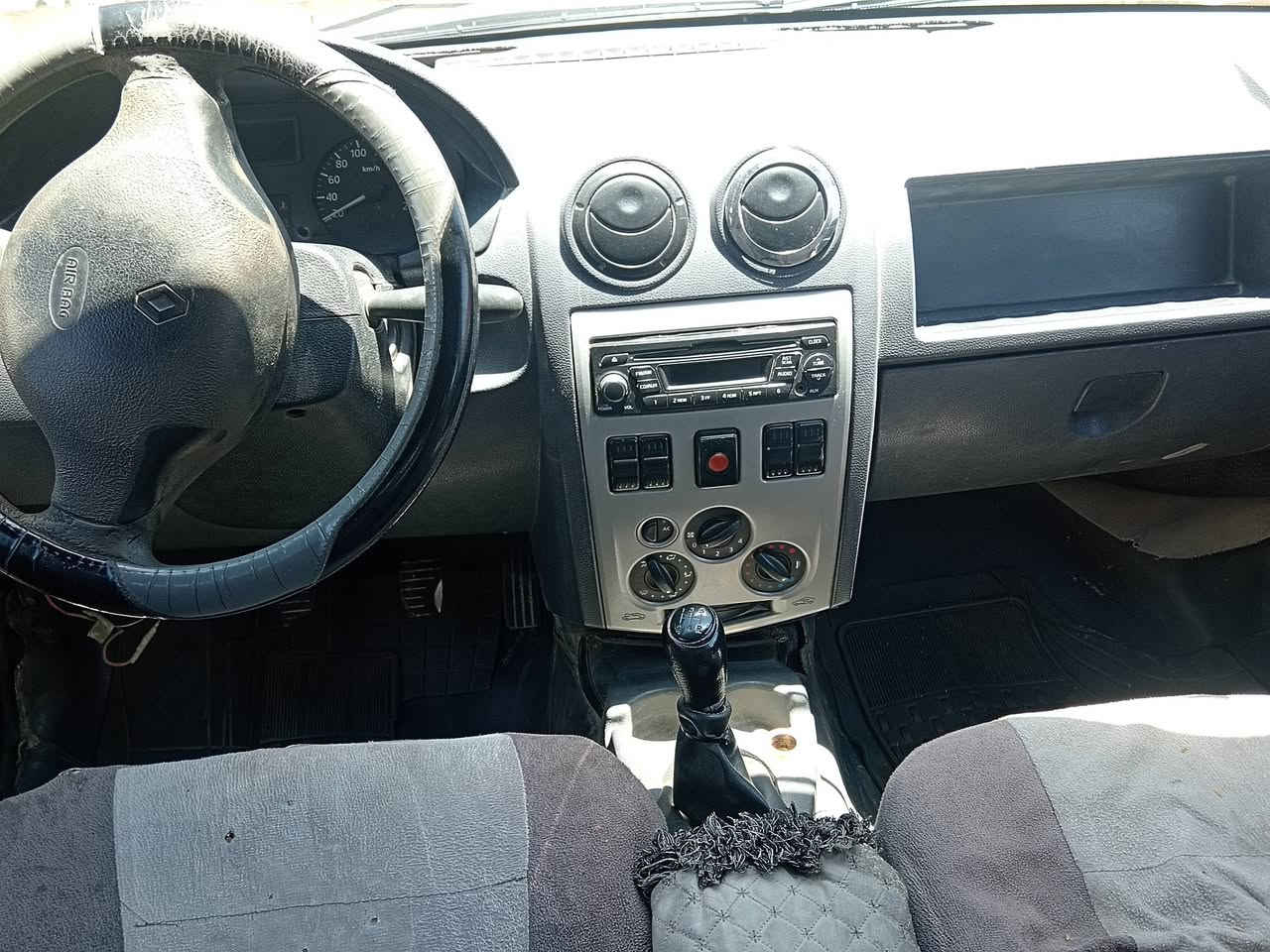 سلام عليكم رينو للبيع سعره 36 وبيه مجال رقمه انكليزي  الاتصال ع رقم او وتساب  *********** 
***********
