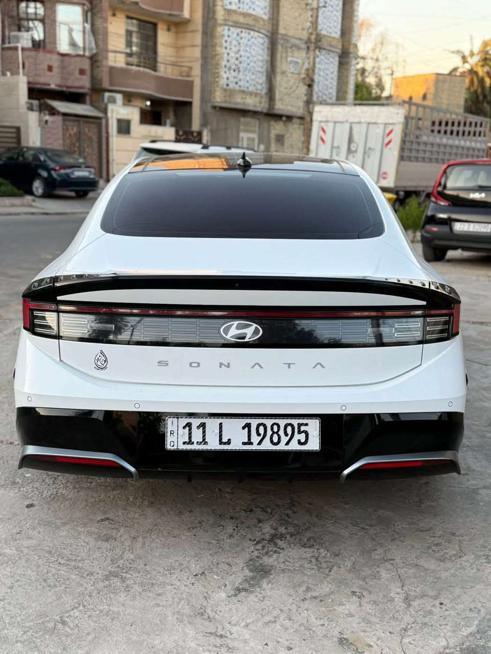 سوناتا 2024 خليجيه فول فول 1/1 بانوراما داخل قرميدي صندوك كهرباء كراسي كهرباء شاشه متصله مفوله مواصفات شنو من مواصفات بالك بيها  سياره كلش جديده بيها اماكن بارد فقط سعرها 21 الف بيها مجال ماشيه 56 الف مكاني بغداد زيونه *********** او ***********
