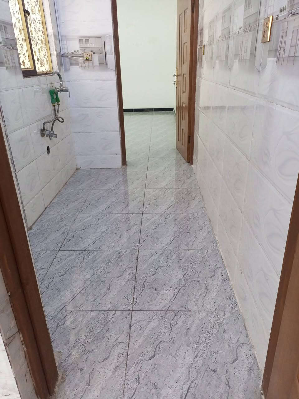 بيت للأيجار طابق ثاني صاله وغرفه كبيرة ومطبخ وخدمات
العنوان السيديه شارع الصناعه
للاتصال***********
