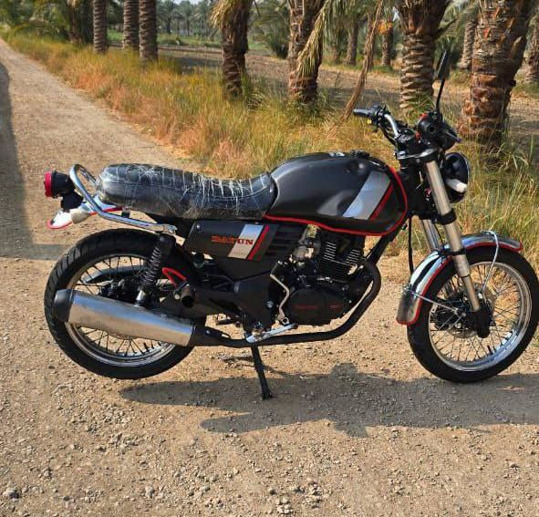 السلام عليكم 
دايوان لايتي 
مديل 22 
طالعه ب 24 
اوراق اصولي جاهز للترقيم مدفوع كمركه ورقه معرض بيه ماشيه 17 الف حقيقي دراجه بيه شلعه تشك الكاع مكينه 200 مامفتوحه ونضافه مثل الصور مكاني بابل الحمزه الغربي خيكان السعر واي استفسار خاص وتدلل او اتصل ***********
